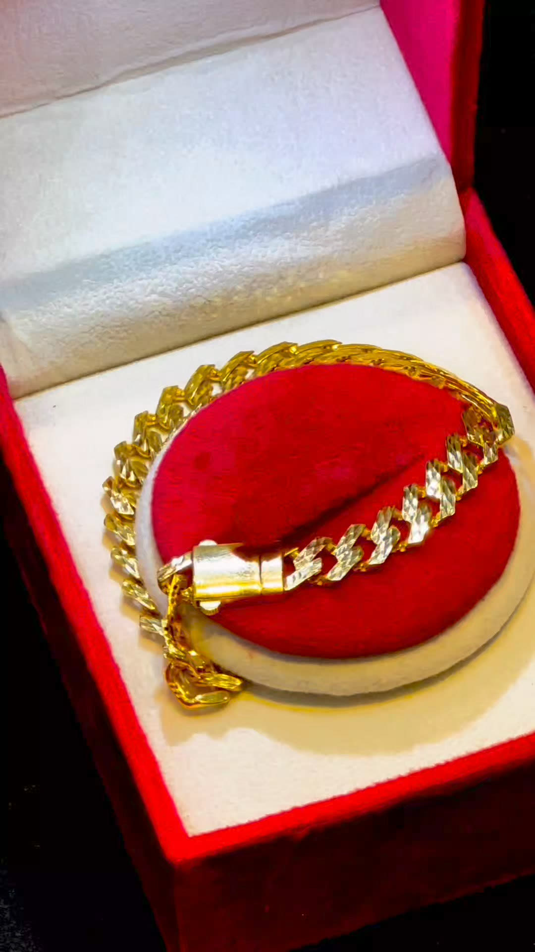 Men's Gold Bracelet